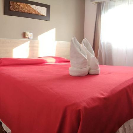 Hotel Posada Del Lago ヴィラ・カルロス・パス エクステリア 写真